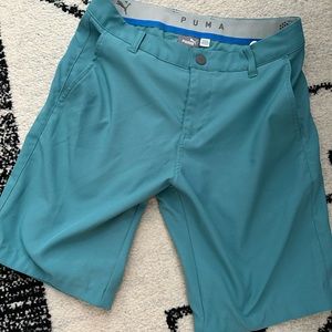 - Puma golf shorts size 28 men’s 7in